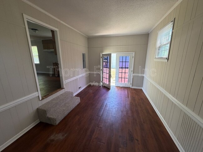 Foto del edificio - 707 Ward Dr