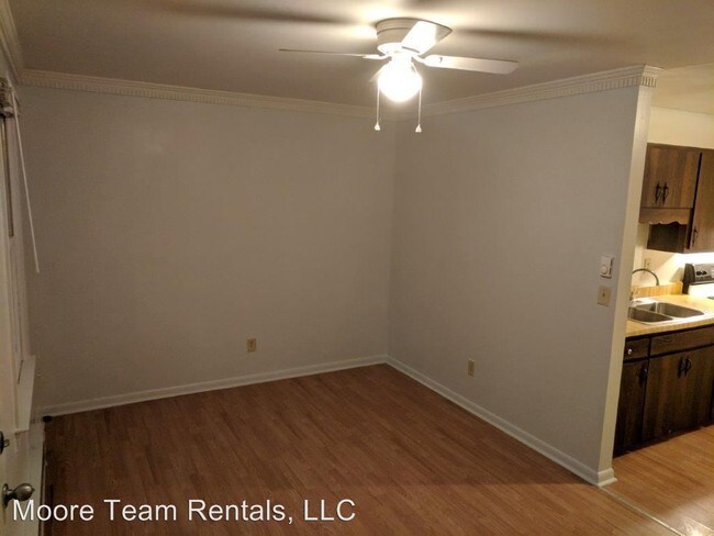 Building Photo - 1 br, 1 bath Apartment - 92 Rural Retreat Dr.