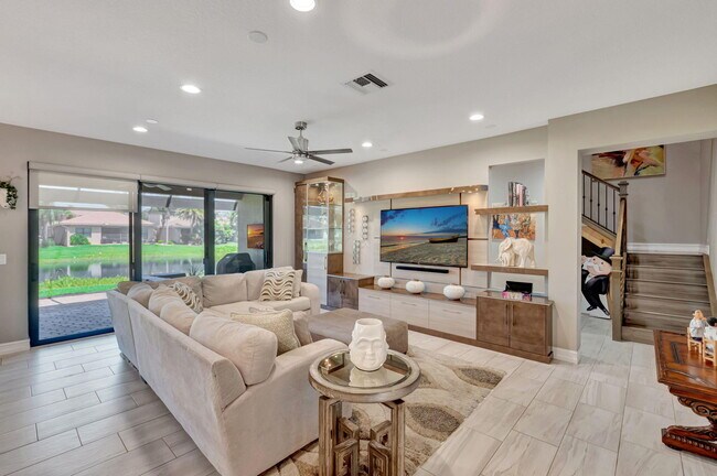 Foto del edificio - 14598 Alabaster Ave