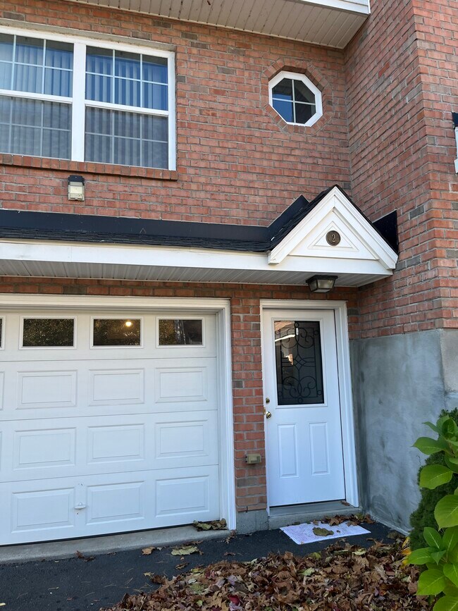 Foto del edificio - 1536 Highland Ave