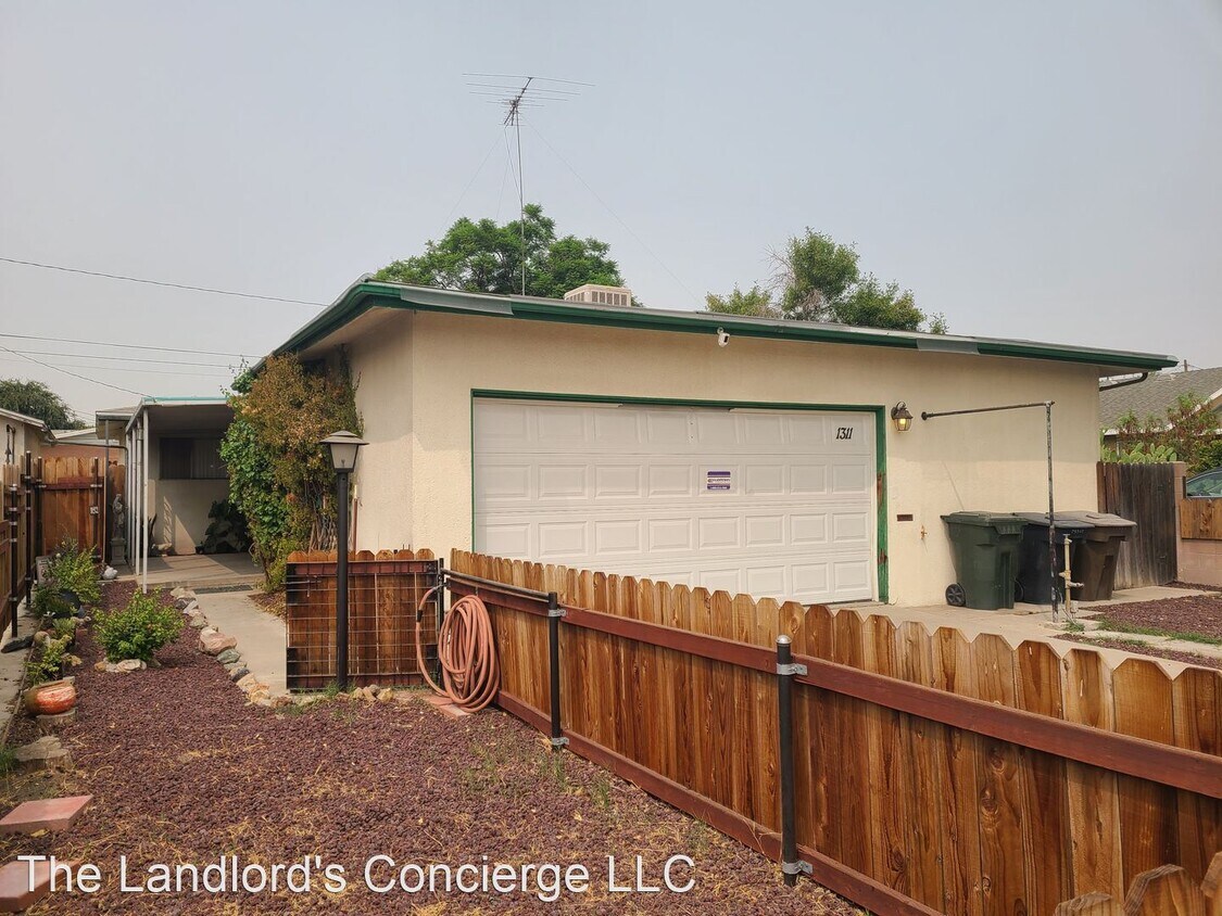 Primary Photo - 3 br, 2 bath House - 1311 E Olive St
