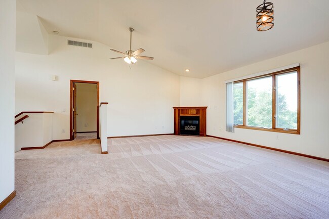 Foto del edificio - 10 Redtail Ct