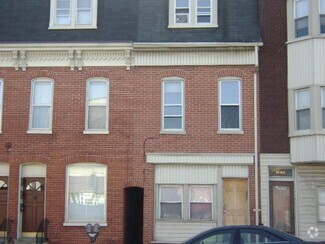 Building Photo - 640 W Market St