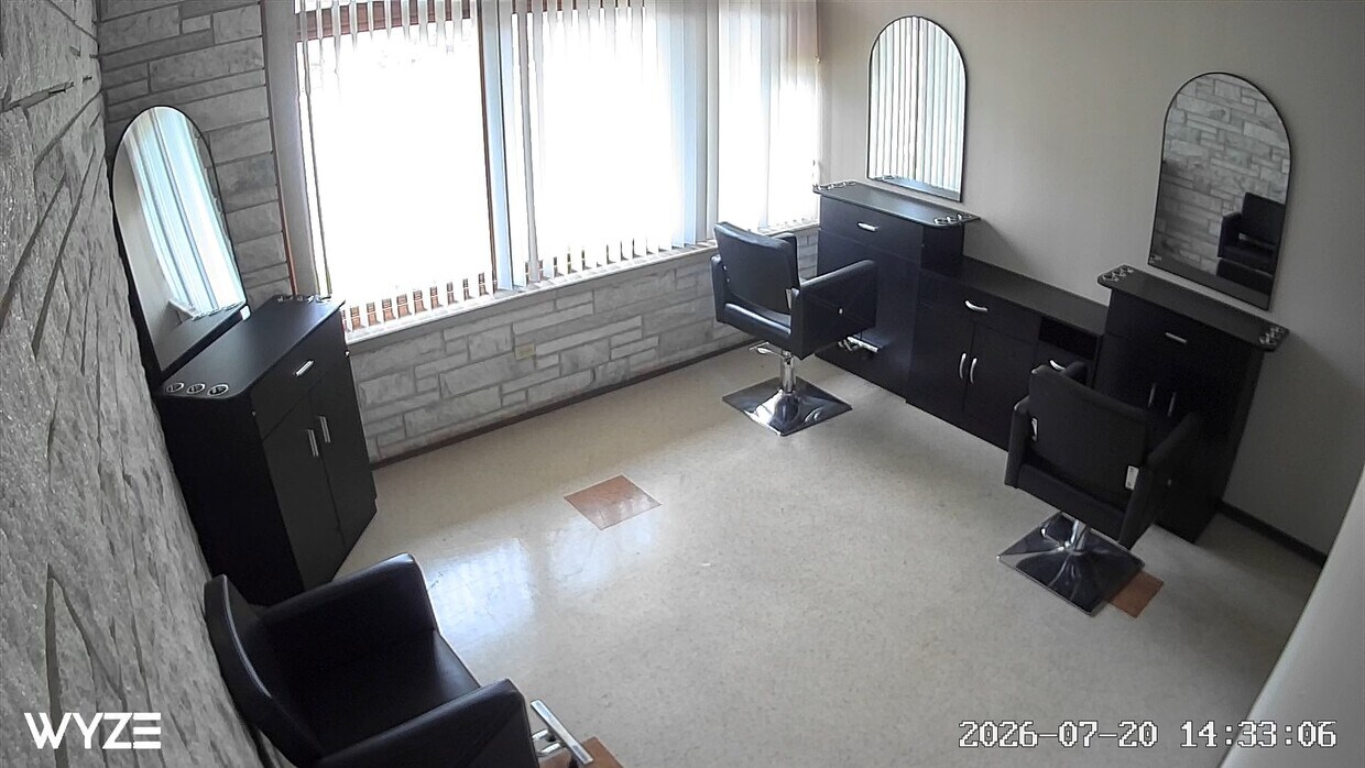 Foto del edificio - 513 Ridge Rd