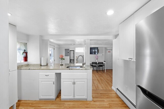 Foto del edificio - 875 Granite St