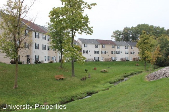 Building Photo - 1127 N Byrne Rd