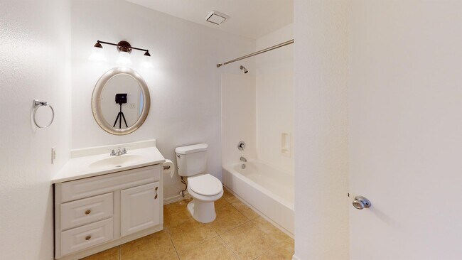 Foto del edificio - 5409 S Hazelton Ln