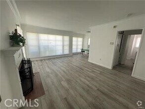 Building Photo - 6003 S Fairfax Ave