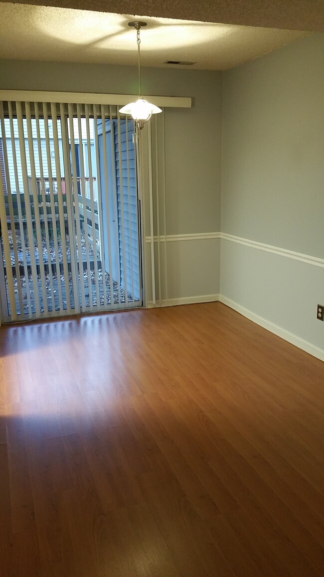 Dining Room - 1441 Bluebird Terrace