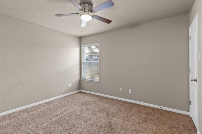 Building Photo - 901 Marlow Cove