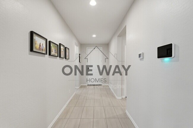 Foto del edificio - 392 S 194th Ln