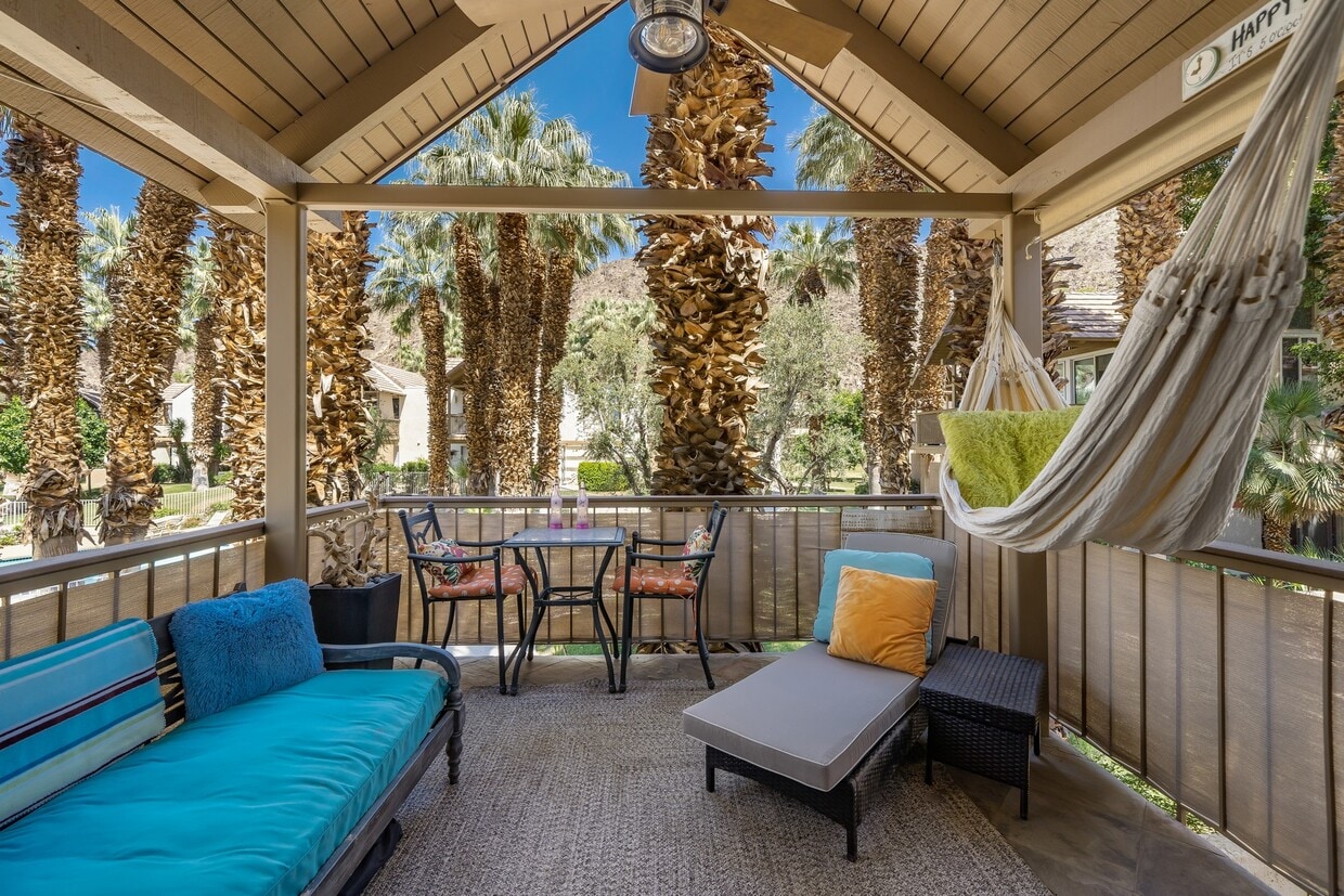 Primary Photo - 46750 Mountain Cove Dr