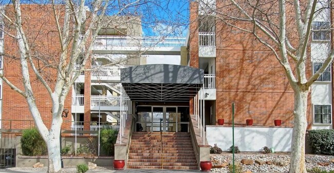 Foto del edificio - 1325 Park Ave SW