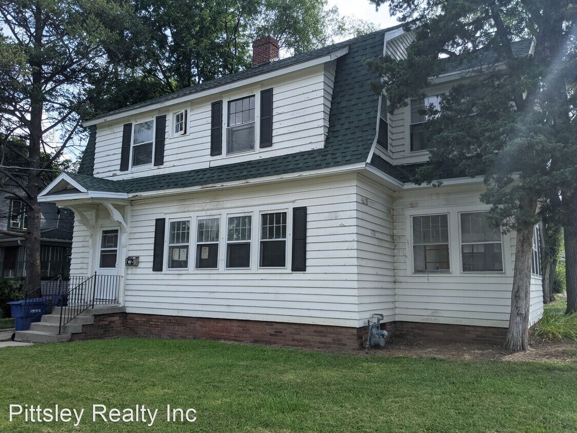 Foto principal - 3 br, 1.5 bath House - 120 John Street