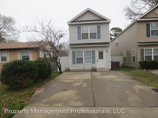 Primary Photo - 2210 Sparrow Rd
