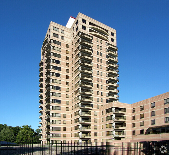 Vista desde el sudoeste - Park Plaza Condominiums