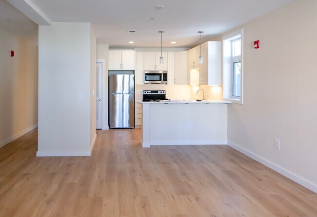 Foto del edificio - 102 Westford St