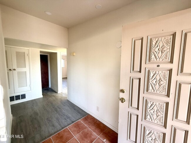 Foto del edificio - 3216 Drumond Rd