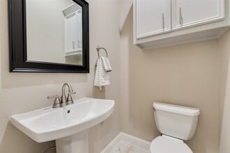 Building Photo - 1244 W 26th St