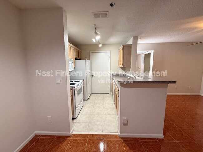 Foto del edificio - 7701 Timberlin Park Blvd