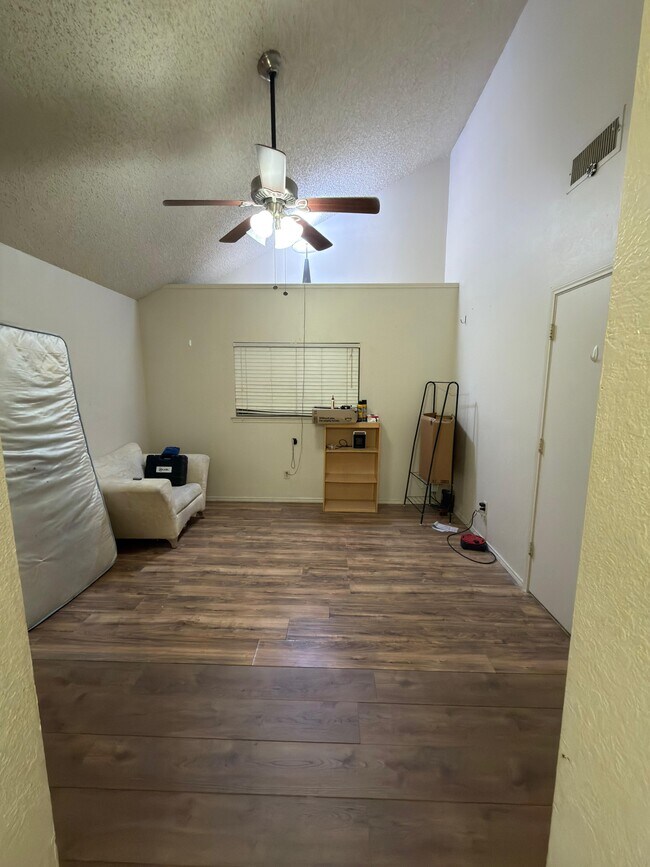 Foto del edificio - 6408 Brookhaven Trl