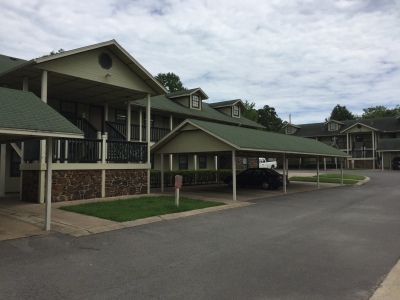 Building Photo - SouthGate Inn