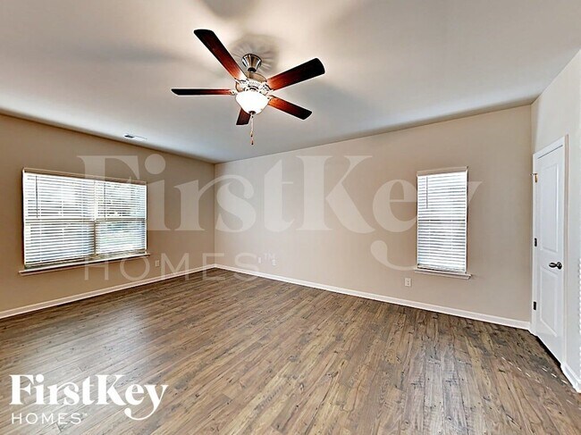 Foto del edificio - 1709 Rocky River Rd