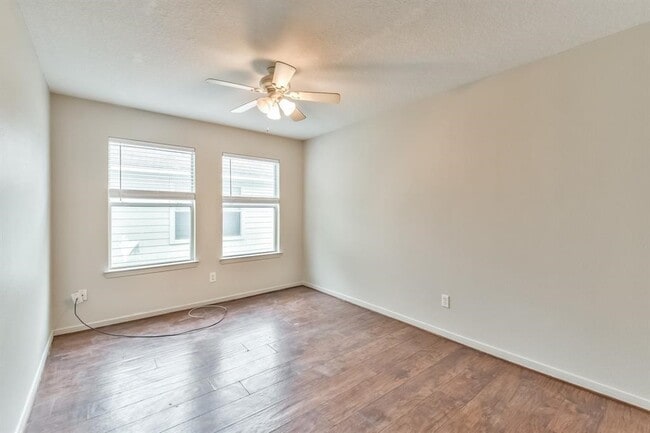Building Photo - 9845 Youpon Ridge Way