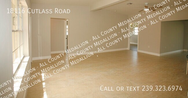 Foto del edificio - Fort Myers Beach Sailboat Access Home in t...