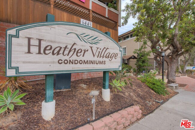 Foto del edificio - 6505 Green Valley Cir