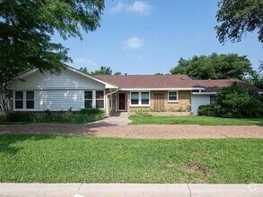 Building Photo - 4240 Westmont Ct