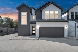 Building Photo - 6549 Sealey St