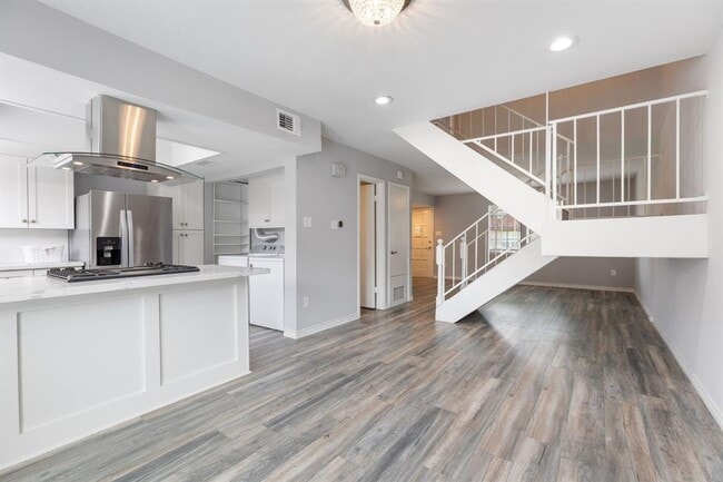 Building Photo - 2260 Triway Ln