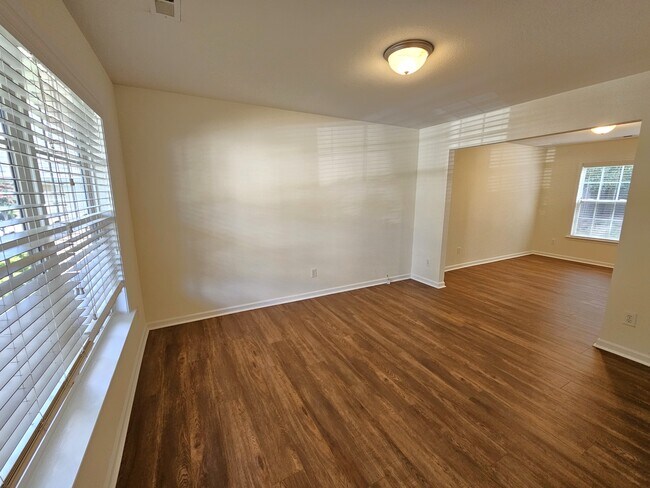 Foto del edificio - 19 Cardinal Creek Dr
