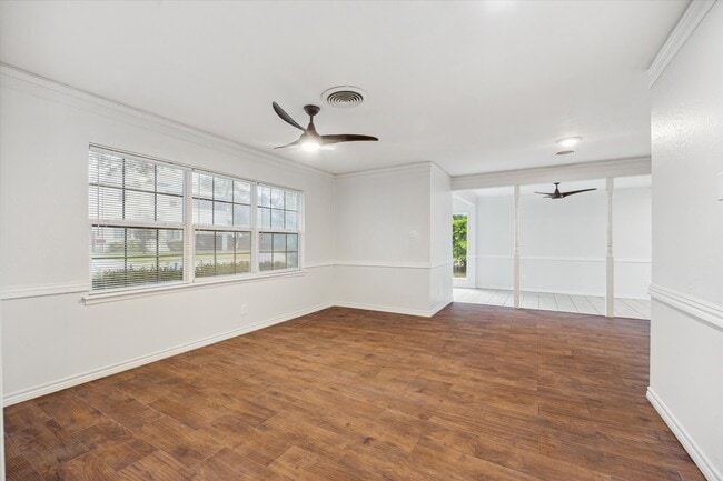 Foto del edificio - 5132 Mimosa Dr