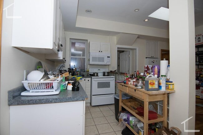 Building Photo - Don’t miss out……