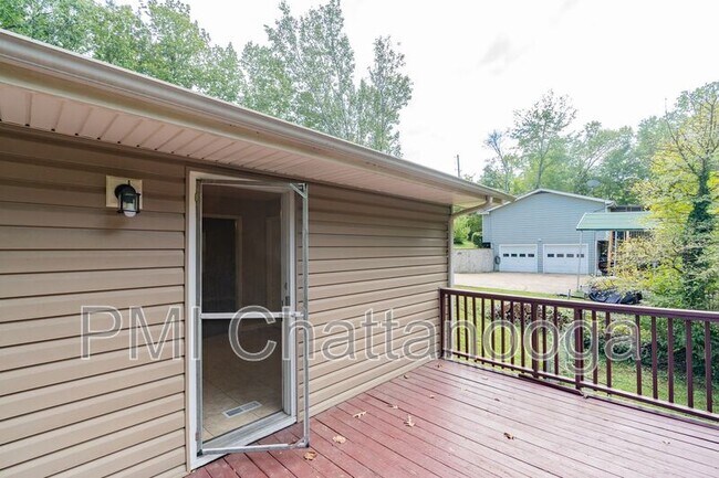 Building Photo - 37 Anderson Rd