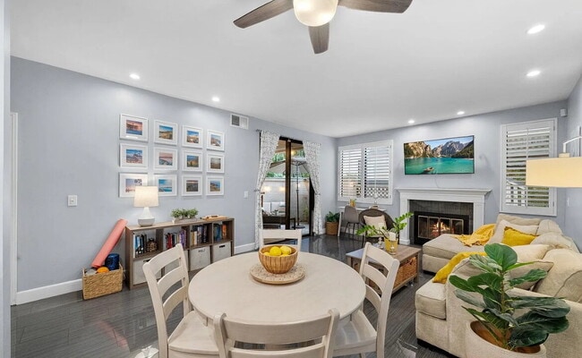 Building Photo - "Chic 1-Bedroom Gem with Central Vacuum & ...
