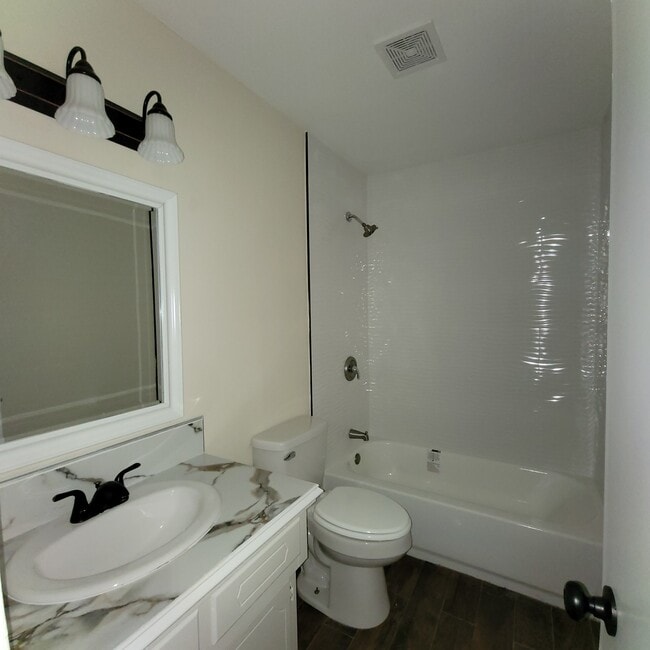 Foto del edificio - Live Oak Apartments