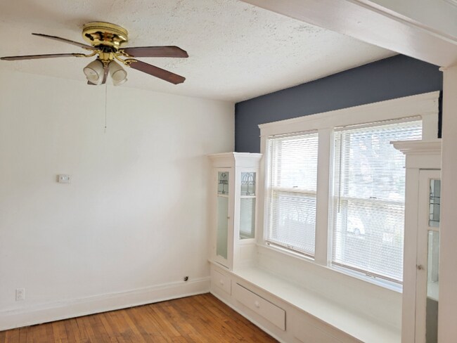 Foto del edificio - 2671 E 128th St