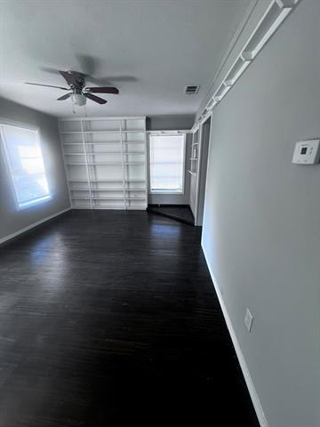 Foto del edificio - 1333 Meadowbrook Dr