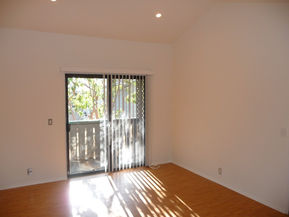 Vaulted ceiling room with balcony - 20702 El Toro Rd