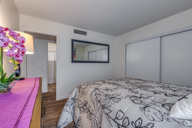 Modelo 2 BR, 2 BA - 912 SF - Ashton Park Apartments