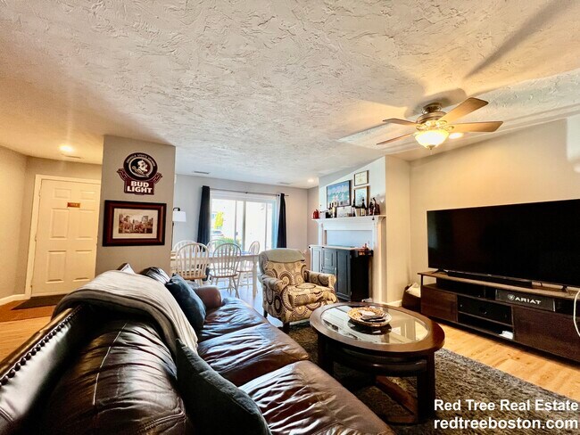 Foto del edificio - 154 Quincy Shore Dr