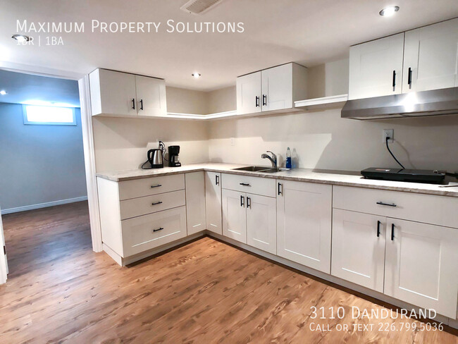 Building Photo - ALL INCLUSIVE Beautifully Renovated 1 Bedr...