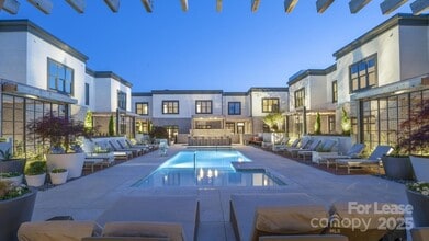 Building Photo - 4401 Barclay Downs Dr