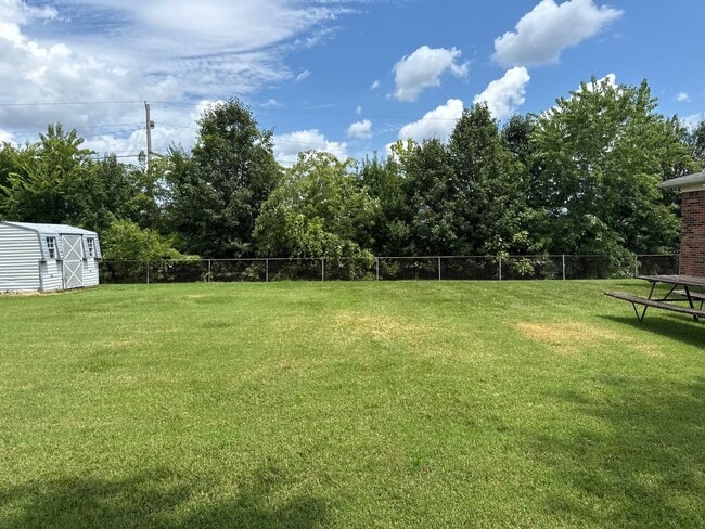 Building Photo - 146 Miller Dr