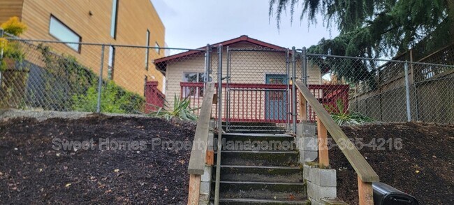 Foto del edificio - 810 23rd Ave