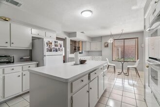 Building Photo - 7534 Quail Meadow Dr