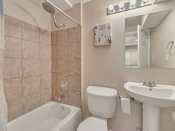 Photo - 365 W 13165 S House